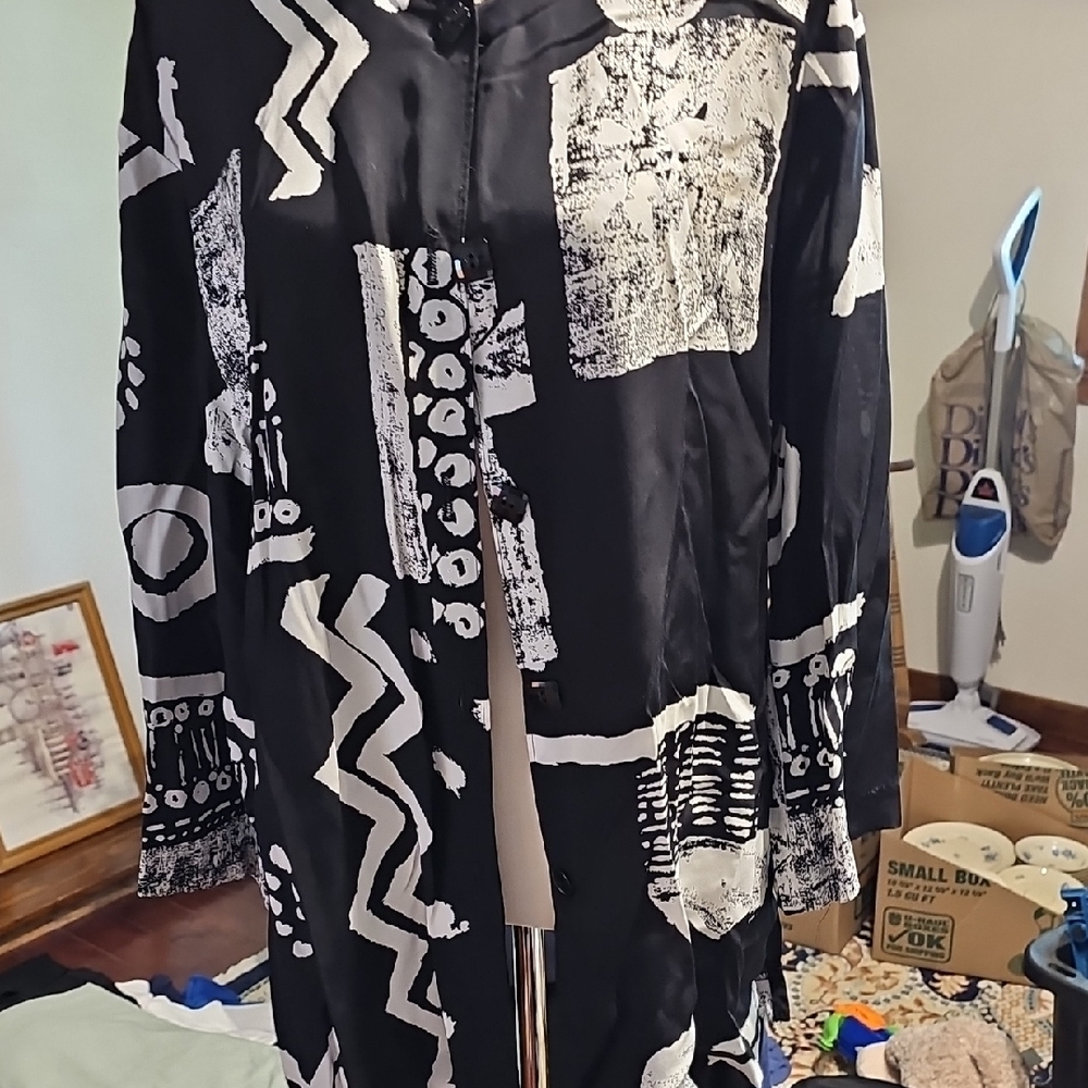 Chic Black and White Patterned Women's Blazer